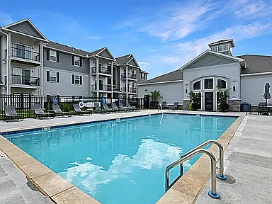Fourwinds Place — Photo 2