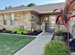 1503 Southern Hills Dr, Ardmore, OK 73401