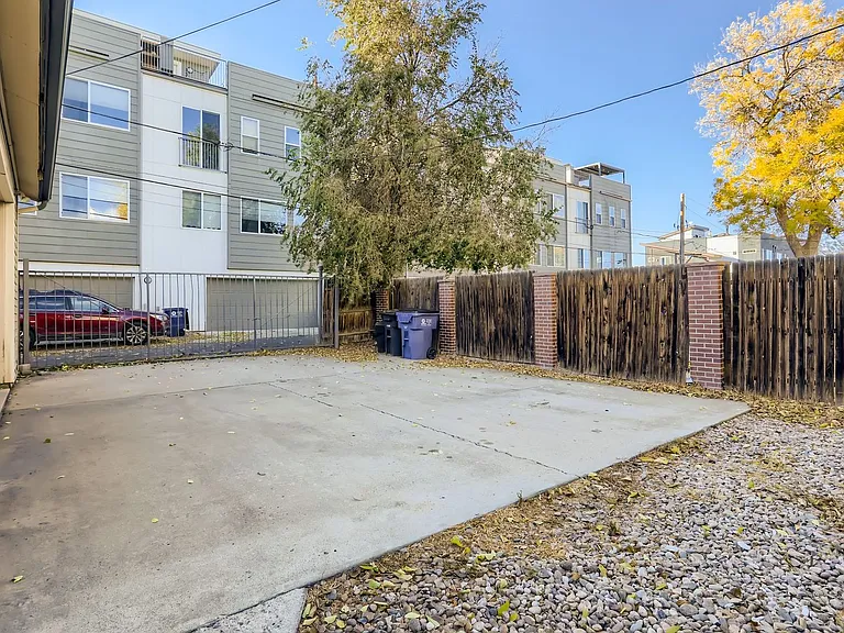 1839 Grove St — Photo 26