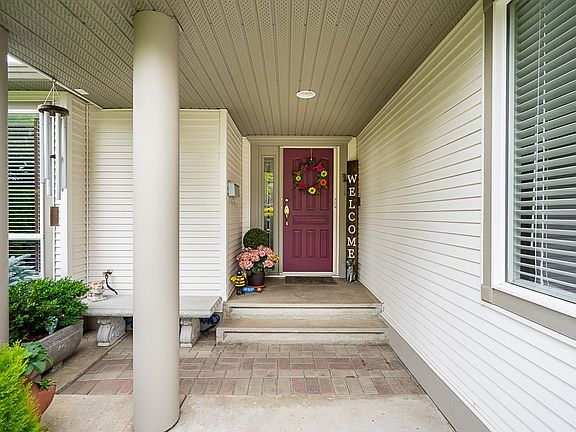 4th image of 8135 Barnett St