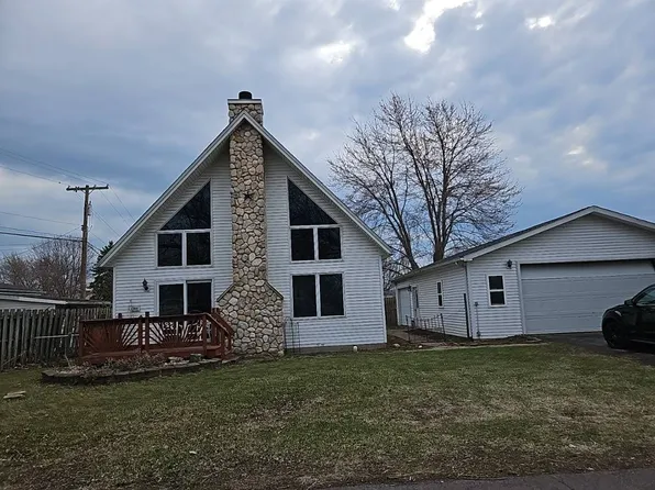 4990 Elm St, Newport, MI 48166