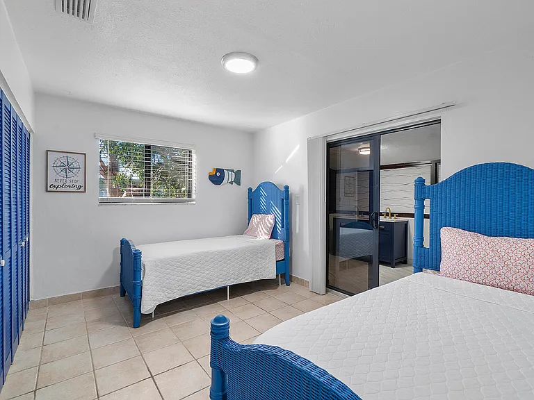 19 Garden Cove Dr — Photo 32