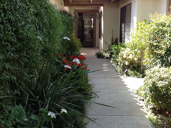 Private courtyard entry