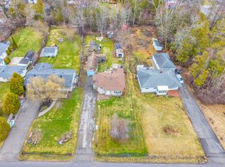 25 Grew Blvd, Georgina, ON L0E 1L0
