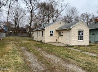 373 Emmett St E, Battle Creek, MI