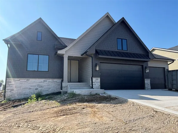 1393 S Lotus Pl, West Des Moines, IA 50266