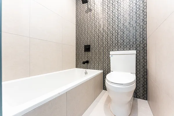 Rented by PM Management | media 34