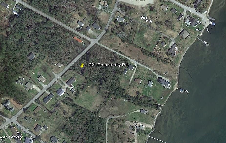 2nd image of 221 Communtiy Rd
