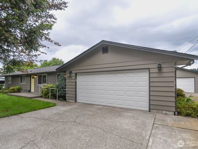 10819 57th Street E, Puyallup, WA, 98372