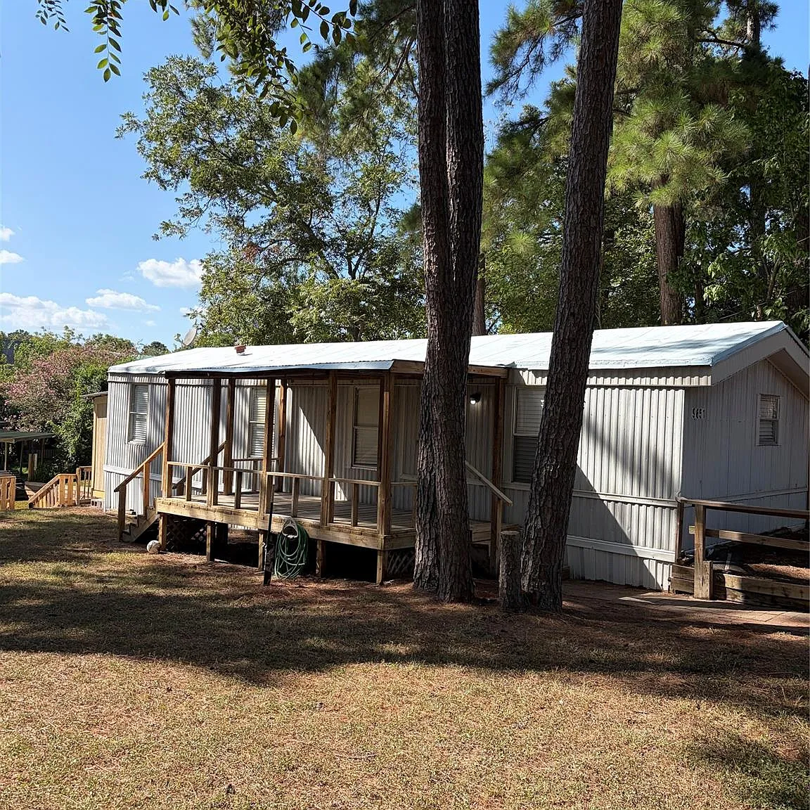2 bed, 1.0 bath, 768 sqft, $1,295 — Photo 1