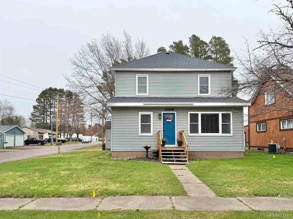 1028 Douglas Blvd, Ironwood, MI 49938
