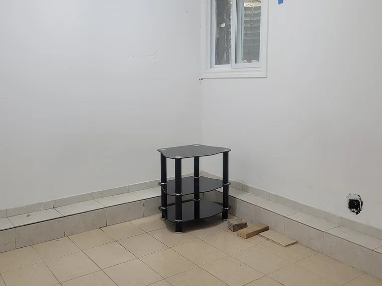 111 Oxford St #1 — Photo 8