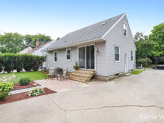 2nd image of 2012 Janes Ave NE