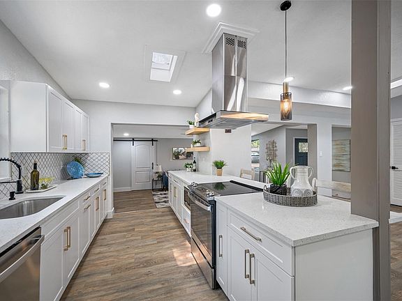 5th image of 749A 61st Ave S