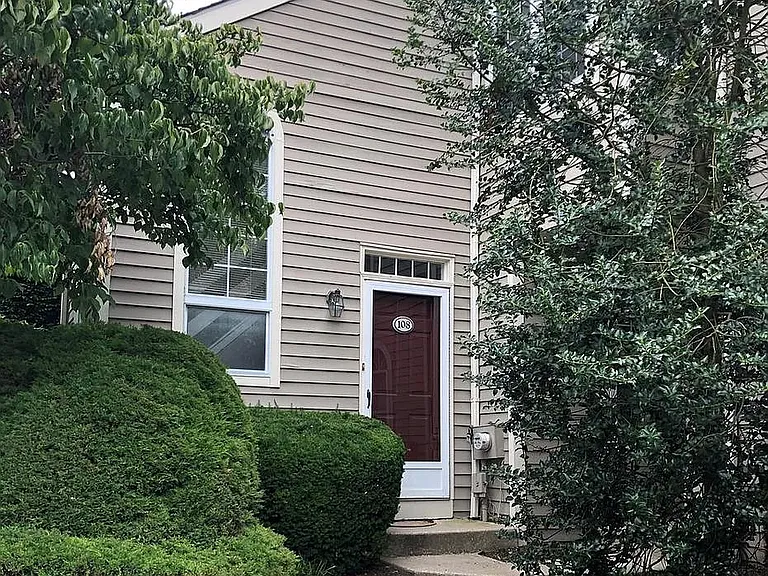 108 Cheswold Ct — Photo 1