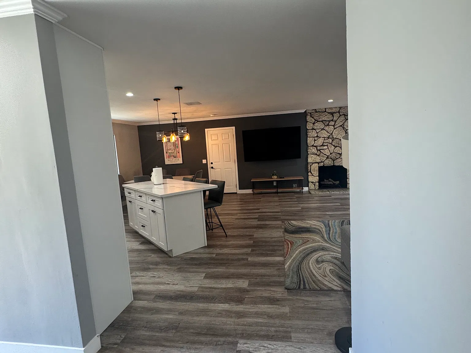 4 bed, 1484 sqft, $5,800 — Photo 4