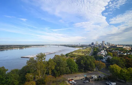 655 S Riverside Dr #1103 Photo 1