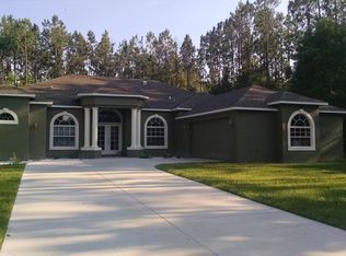 9772 Yawn Rd, Dade City, FL 33525