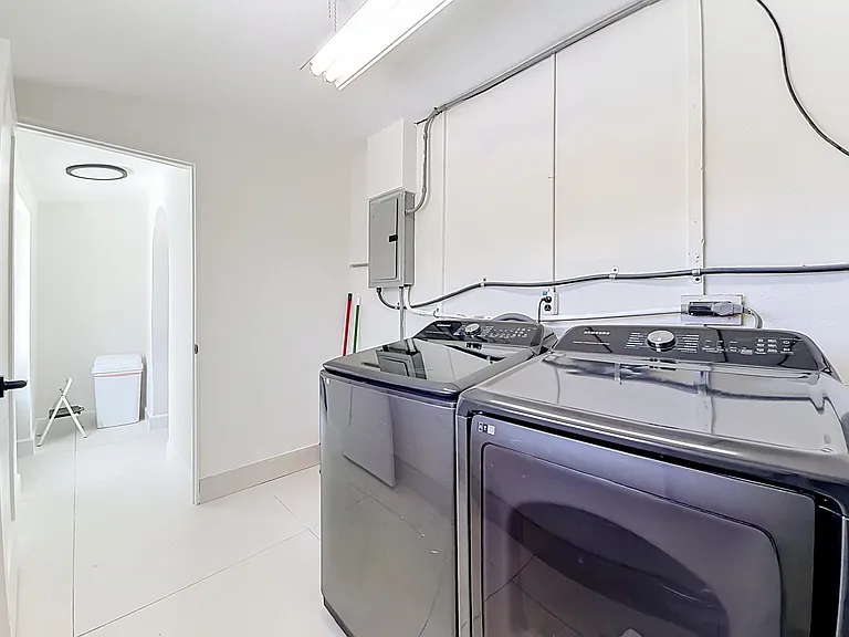3234 Daytona Dr — Photo 17