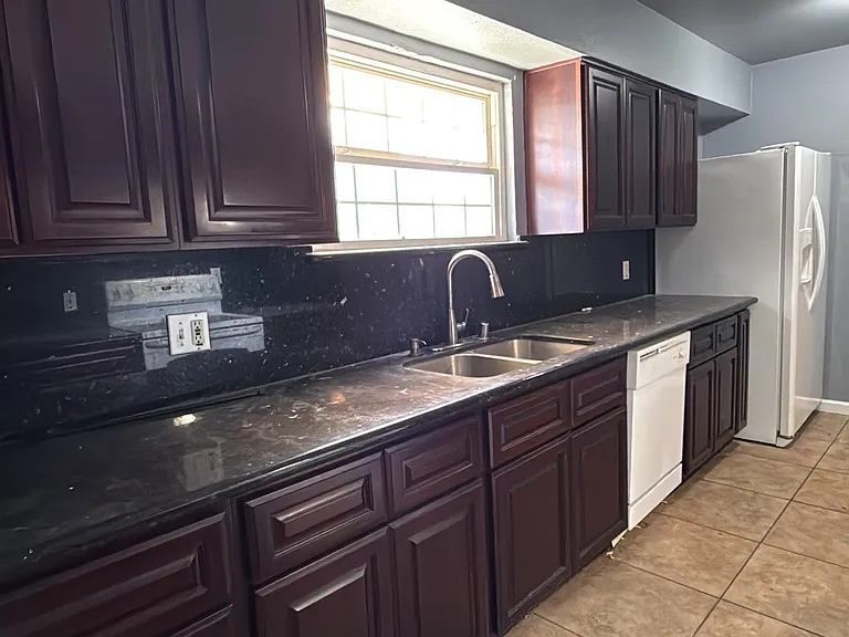 3453 Humboldt Way — Photo 4