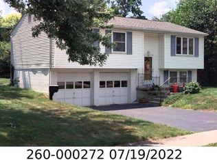 2933 Fleet Rd, Columbus, OH 43232