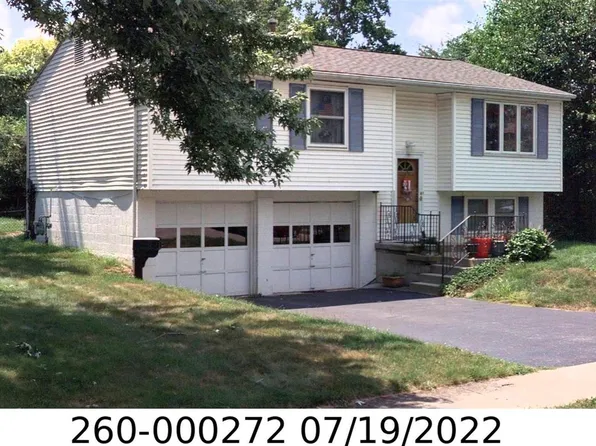 2933 Fleet Rd, Columbus, OH 43232