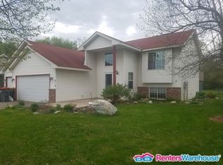 414 Flintwood St SW, Isanti, MN 55040