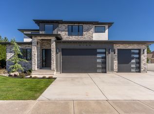 3168 W Chalk Creek Way S, South Jordan, UT 84095