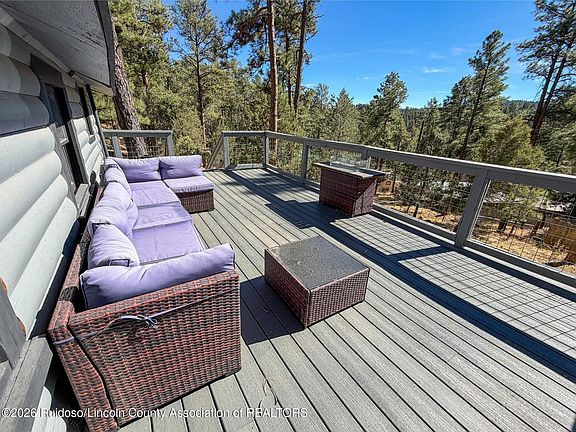 2nd image of 106 Mimosa Dr