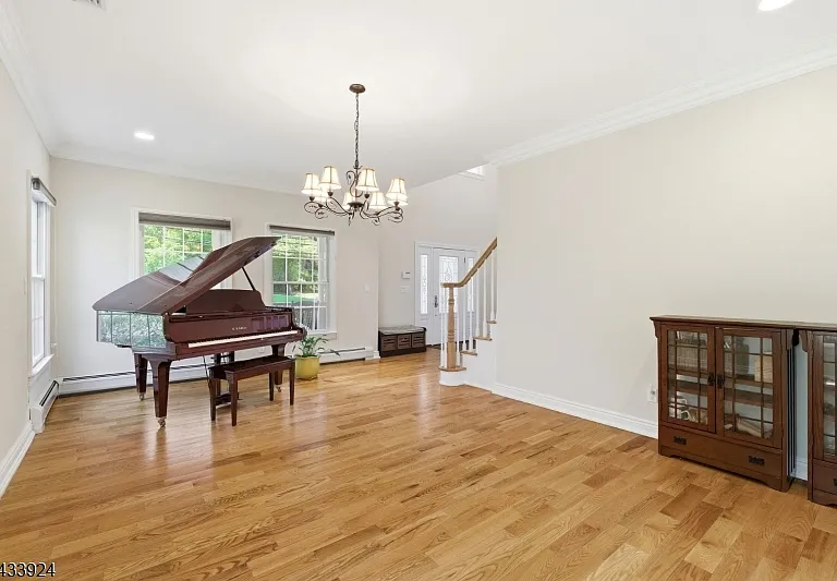 42 Spring Valley Rd — Photo 6