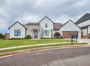 2801 Gold Finch Dr, Edmond, OK 73012