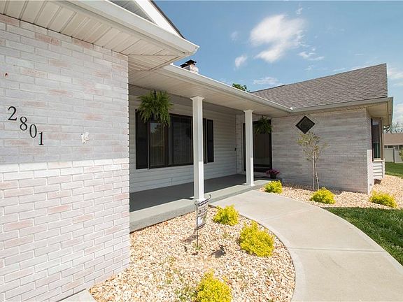 3rd image of 2801 Coop Dr