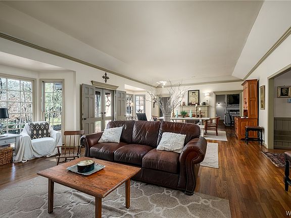 4th image of 1016 Indian Hills Dr