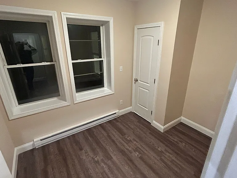 1039 Main St #7 — Photo 5