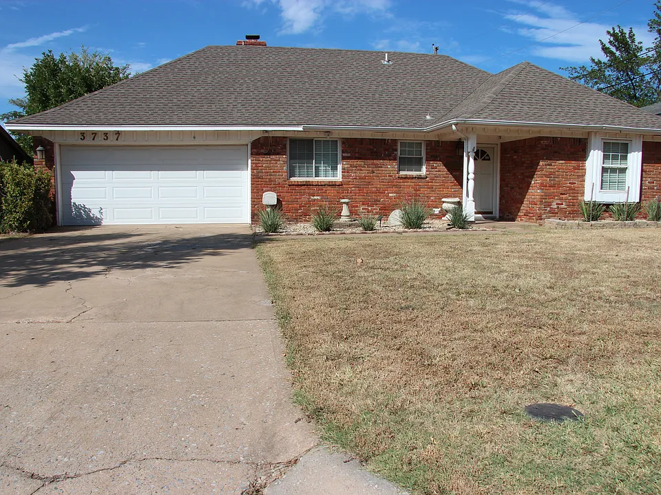 3737 NW 62nd St