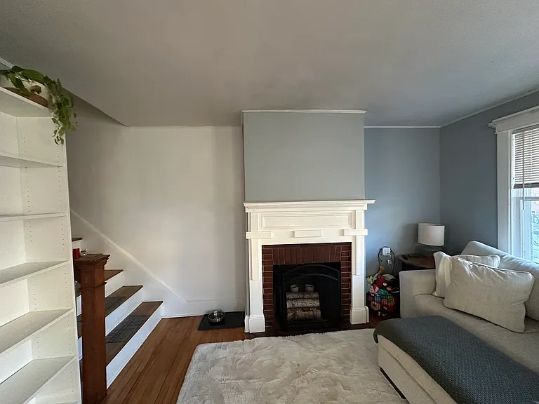 11 Colonial Rd — Photo 5