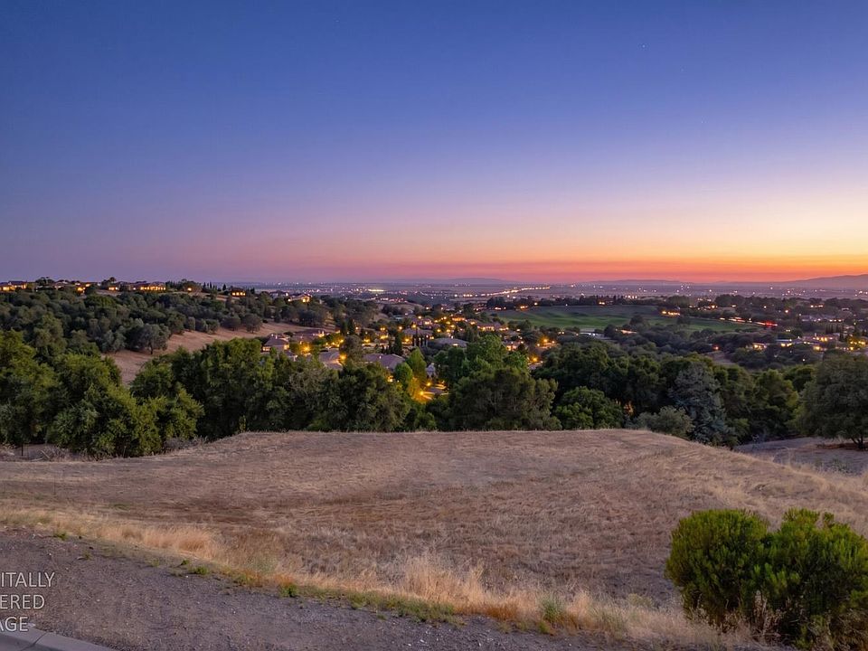 1st image of 3679 Vista De Madera