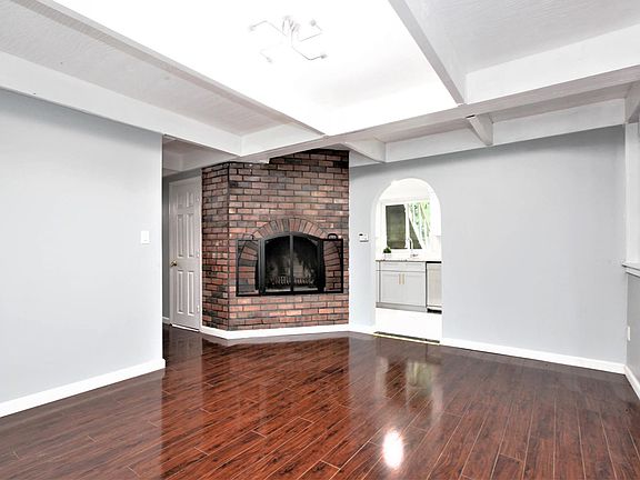 2nd image of 7 Fraternity Ln