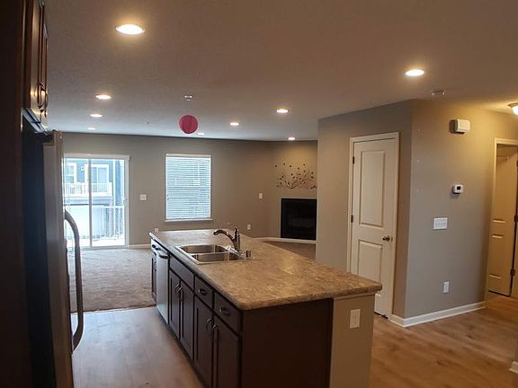 4th image of 705 Eaglecourt