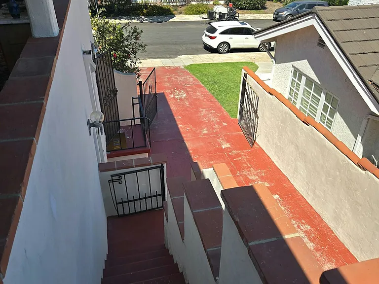 3539 Elliott St — Photo 46