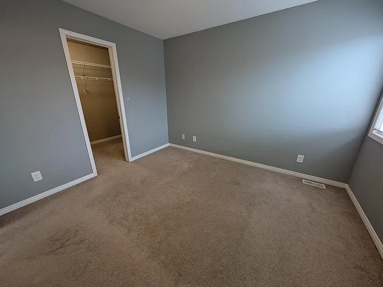708 Margaret Way — Photo 21