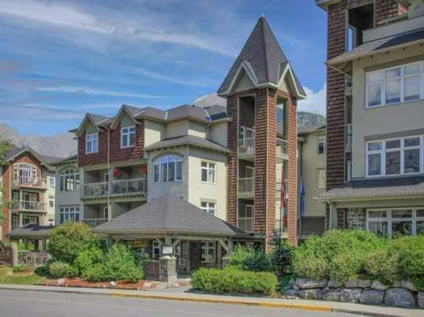 160 SW Kananaskis Way #401, Canmore, AB T1W 3E2