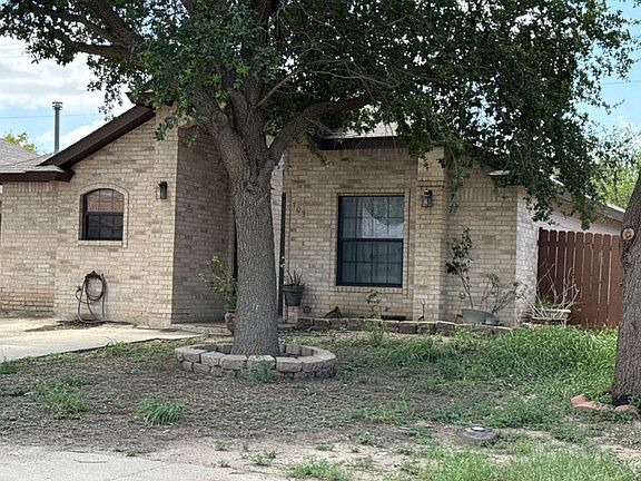 2nd image of 703 Snake Dr