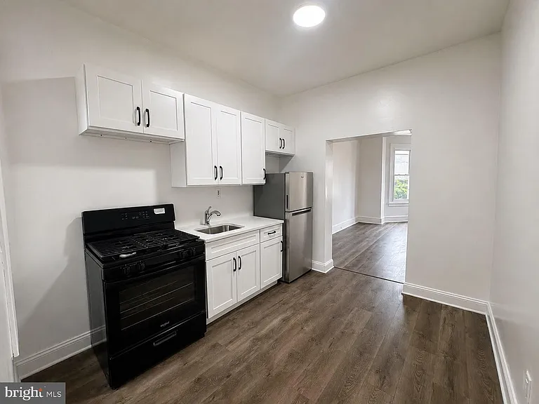 2022 W Ontario St #2 — Photo 2