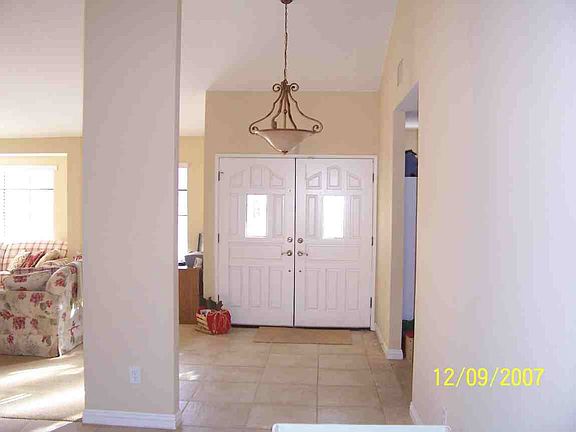Seperate Elegant Entrance