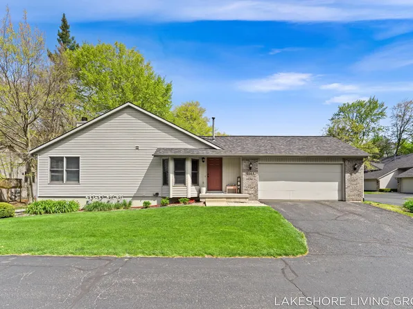 1065 Superior Ct, Holland, MI 49424