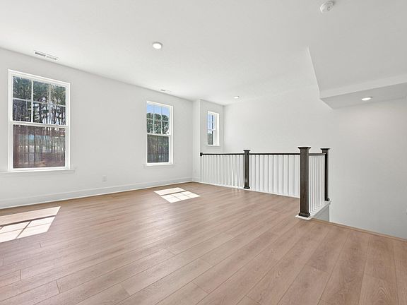 5th image of 5952 Dunzo Dr