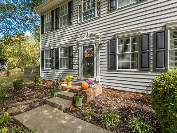 2nd image of 1205 Folkstone Pl