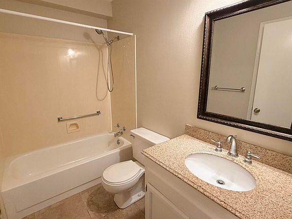 5th image of 5323 Blair Ln APT F4