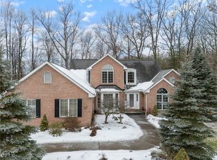 579 Quail Run Dr, Broadview Heights, OH 44147